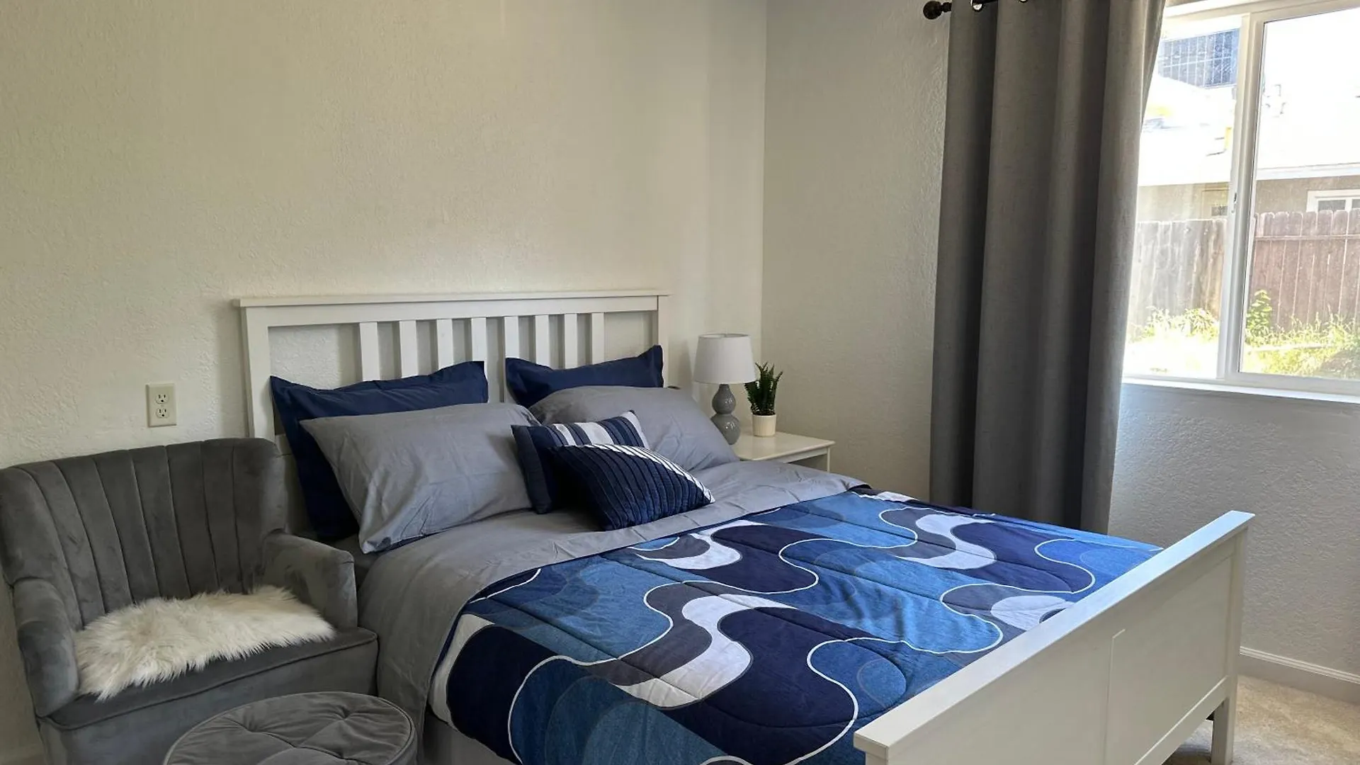 Charming Suite With Privacy Сакраменто Гостевой дом