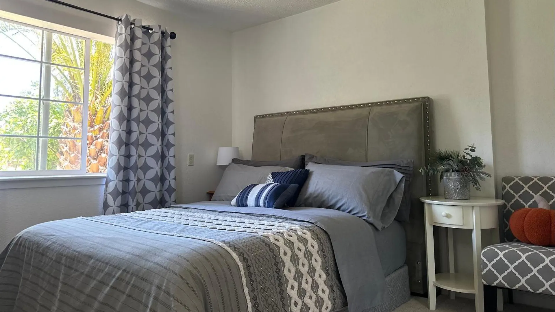 Charming Suite With Privacy Сакраменто Гостевой дом